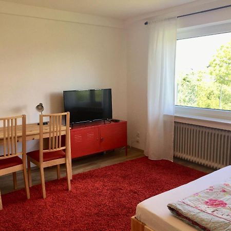 Mayen, Im Mohren, Privatzimmer Nr2, Waldrand, Nahe Nurburgring & Burg Eltz, Gemeinschaftsbad 외부 사진