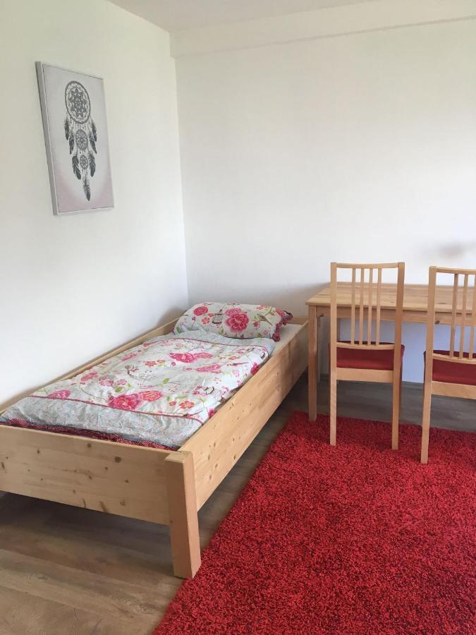 Mayen, Im Mohren, Privatzimmer Nr2, Waldrand, Nahe Nurburgring & Burg Eltz, Gemeinschaftsbad 외부 사진