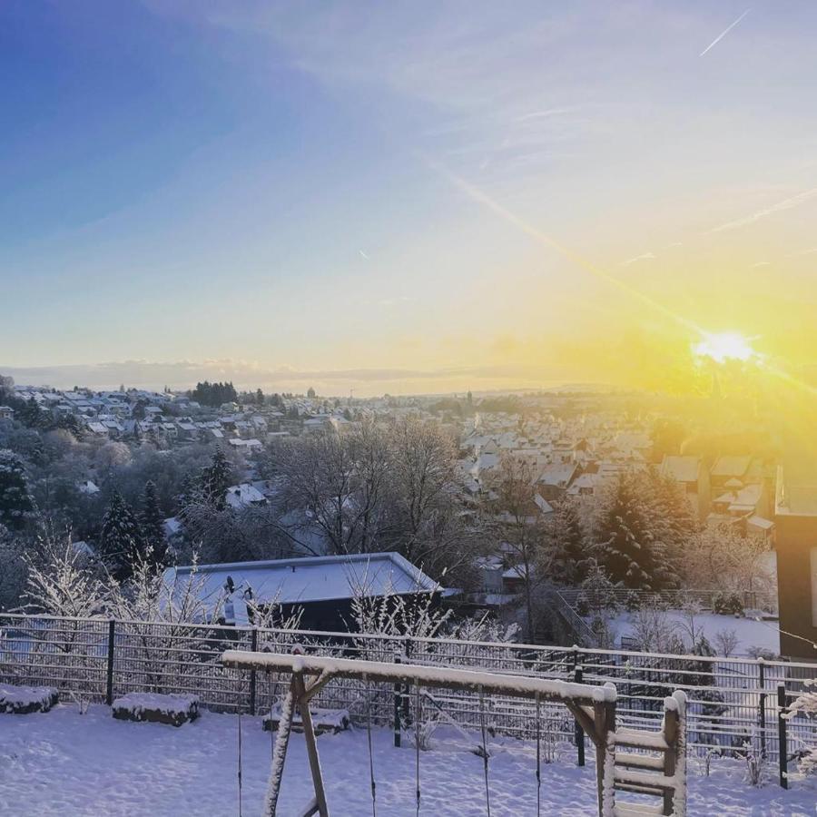 Mayen, Im Mohren, Privatzimmer Nr2, Waldrand, Nahe Nurburgring & Burg Eltz, Gemeinschaftsbad 외부 사진